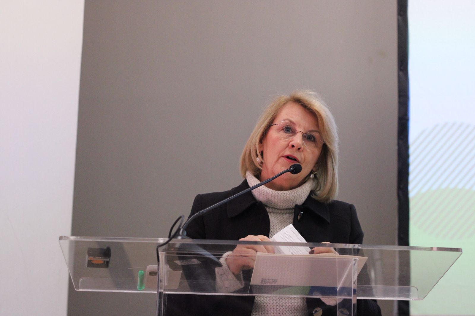 Deputada Secretária Márcia Huçulak (PSD) defende união entre técnica e política na abertura da Semana da Enfermagem