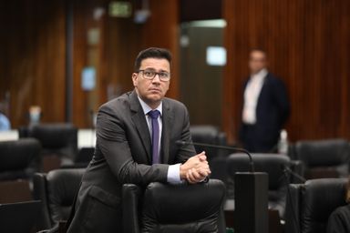 Oposição vai apresentar Ação Direta de Inconstitucionalidade para barrar lei que proíbe o passaporte da vacina