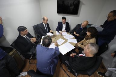 Comissão de Meio Ambiente aprova projetos sobre trilhas ecológicas, proteção animal e prevenção de desastres