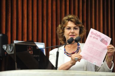 Procuradoria da Mulher arrecada produtos de higiene para mulheres em tratamento de câncer de mama