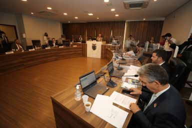 CCJ aprova projeto que autoriza instalação de câmeras em viaturas e uniformes de forças de segurança