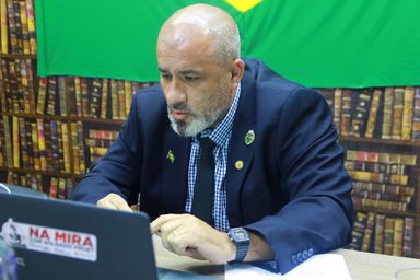 Deputado Soldado Fruet questiona gasto em órgãos estaduais