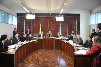 CCJ aprova instituição do auxílio-transporte para servidores com renda de até três salários
