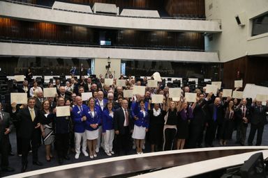 Sessão solene celebra o Jubileu de Ouro e Diamante dos Lions Clubes do Paraná