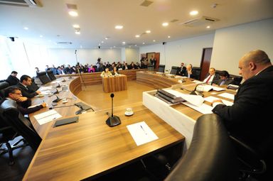 Ex-secretários de Administração do Paraná são ouvidos pela CPI da JMK