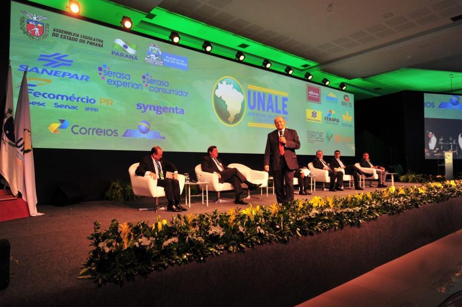 Panorama Econômico e as Reformas