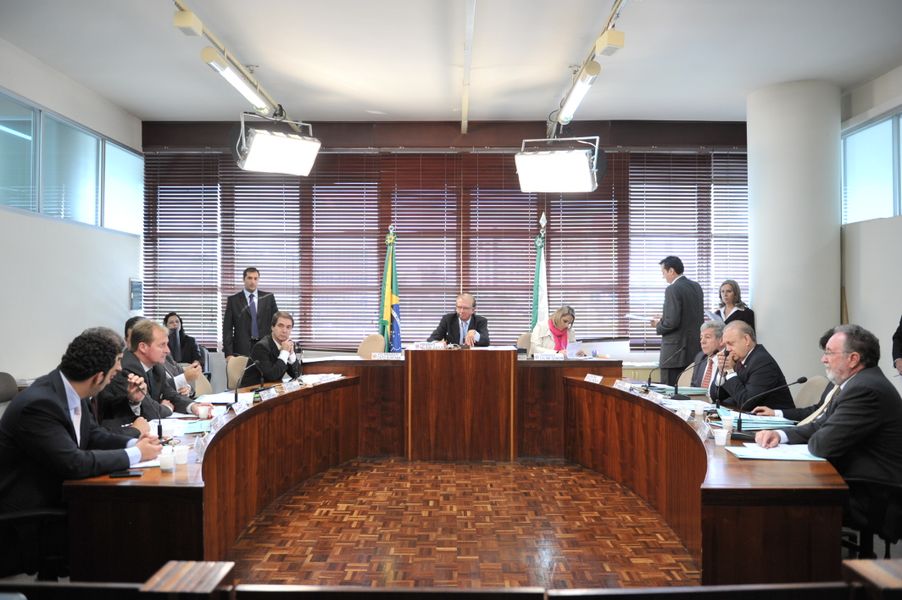 CCJ reunião