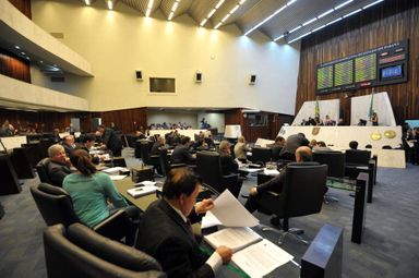 Assembleia aprova Orçamento para 2015 e alteração na estrutura da Secretaria de Segurança Pública