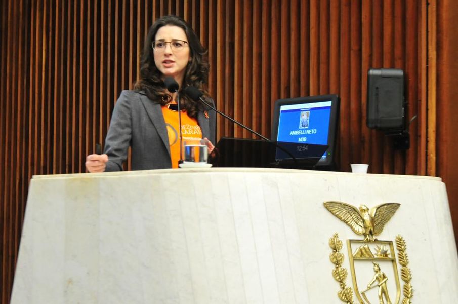 Grande Expediente - Comemoração do mês Dezembro Laranja - apresentação da Dra. Flavia Trevisan 