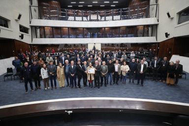 Assembleia homenageia os 70 anos do IDR-Paraná em sessão solene