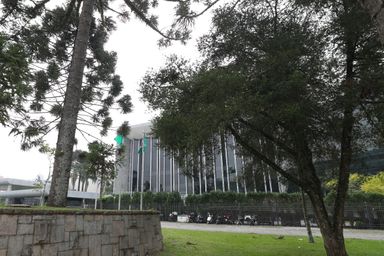 Finanças do Estado, tecnologia 5G e cannabis medicial marcam os debates na Assembleia na próxima semana