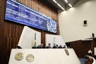 Projeto que cria a Força Estadual de Saúde do Paraná avança na Assembleia