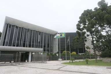 Homenagem ao Hospital Cajuru e audiência pública sobre Endometriose marcam a semana na Assembleia