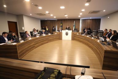 Projeto do Executivo que promove alterações em impostos avança na CCJ