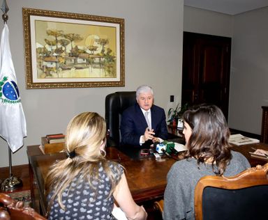Intermediação da Assembleia garante tratamento igualitário aos prefeitos na aplicação das multas pelo TCE