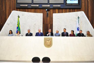 Assembleia faz sessão solene para homenagear médicos veterinários