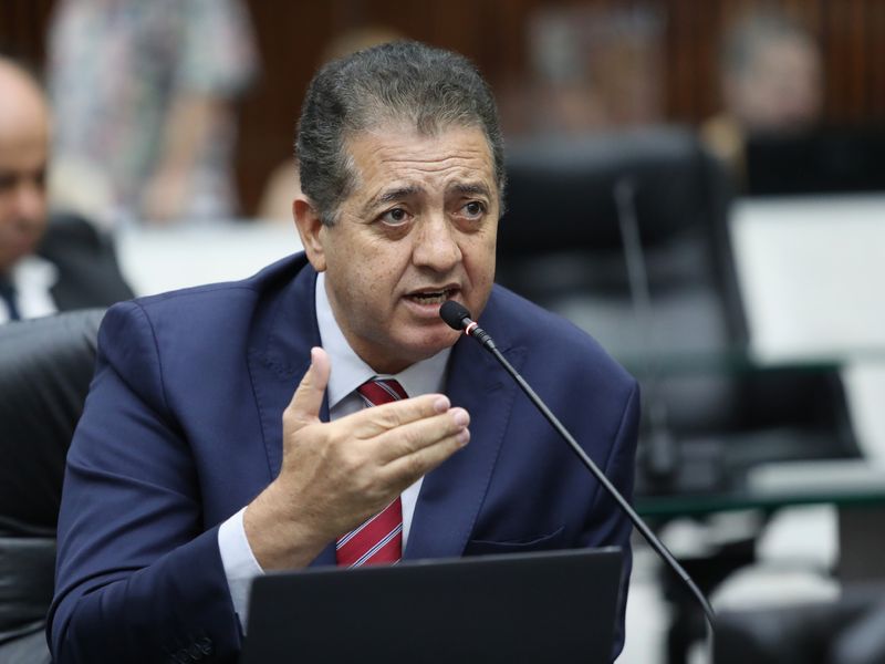 cobra estrada limoeiro