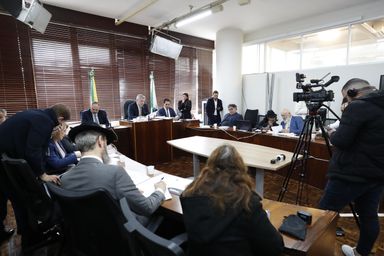 Conselho de Ética ratifica penalidade a Ricardo Arruda (PL) e recebe pareceres de dois processos referentes a Renato Freitas (PT)