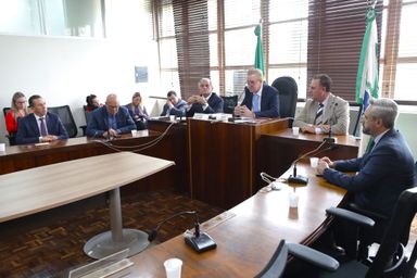 Frente Parlamentar de Habitação e Regularização Fundiária recebe balanço do Programa Moradia Legal