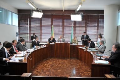 CCJ fará reunião excepcionalmente às 10h30 nesta terça-feira (23)