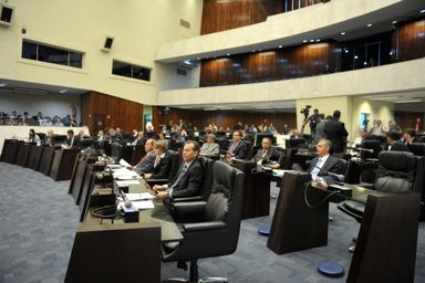 Assembleia anuncia pauta da sessão plenária de segunda-feira (18)