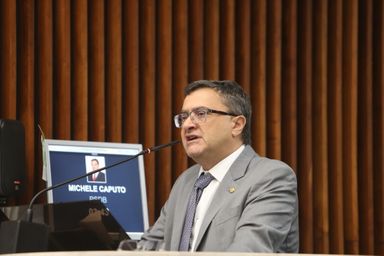 Coordenador de Frente Parlamentar destaca mobilização por vacina contra a Covid-19 por idade