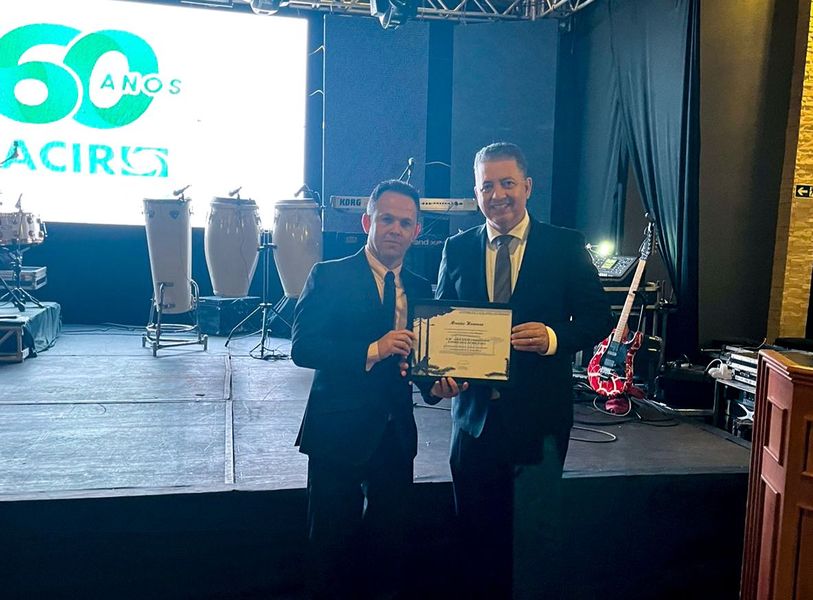 Associação Comercial e Empresarial de Rolândia é homenageada pelos 60 anos de atividade.