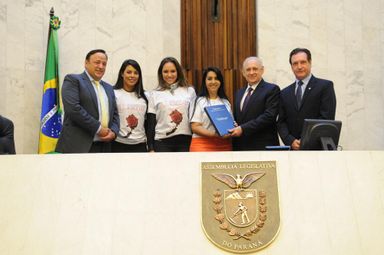 Campanhas de conscientização sobre a violência contra mulher são essenciais, diz Maria Victoria