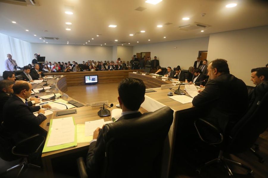 Reunião da CCJ dia 19