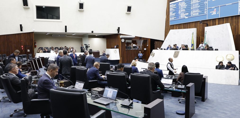 Assembleia aprova projeto que amplia ações de incentivo à amamentação no Paraná