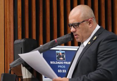 Reitor da UFPR pode ser convidado para dar explicações sobre concurso da PCPR na Assembleia Legislativa