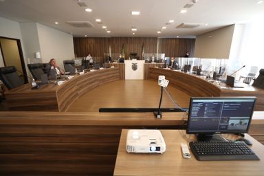 CCJ aprova parecer que rejeita emendas e projeto de delegação de rodovias volta à ordem do dia
