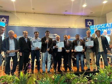 Deputado Jairo Tamura (PL) homenageia entidades da engenharia agronômica na Assembleia Itinerante