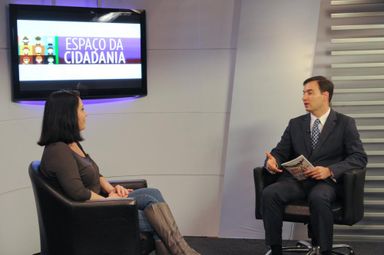 O "Espaço da Cidadania" desta sexta-feira (21) mostra como uma simples cartilha pode ensinar cidadania