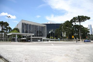 Pauta da sessão plenária de segunda-feira (16) relaciona doze projetos de lei