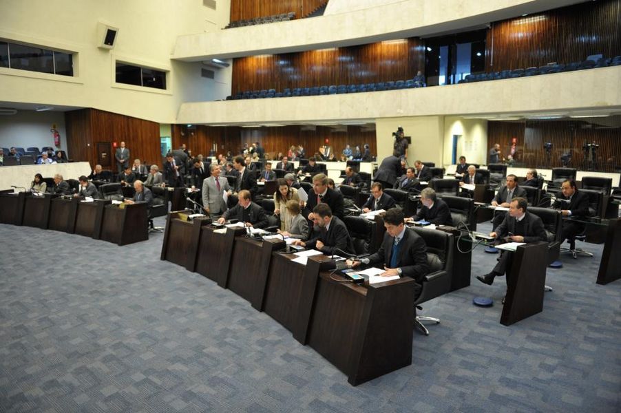 Visão geral da sessão plenária desta quarta-feira (26). 