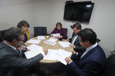 Reestruturação de carreiras da Adapar avança na Comissão de Agricultura