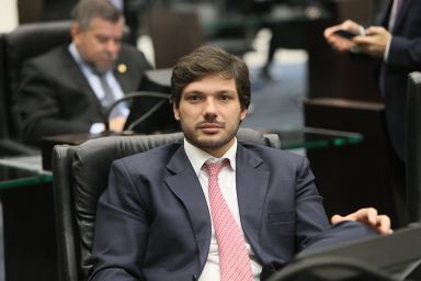 Deputado Tiago Amaral confirma saída da vice-liderança do Governo na Assembleia