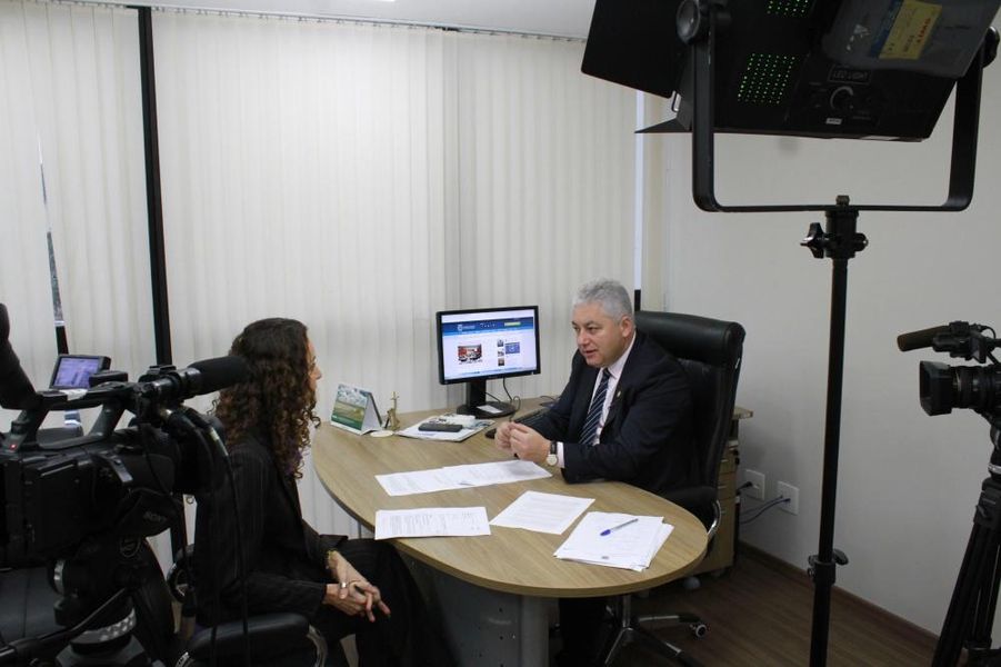 douglas fabrício política total