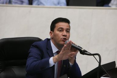 Arilson propõe que escolas adotem um manual de segurança