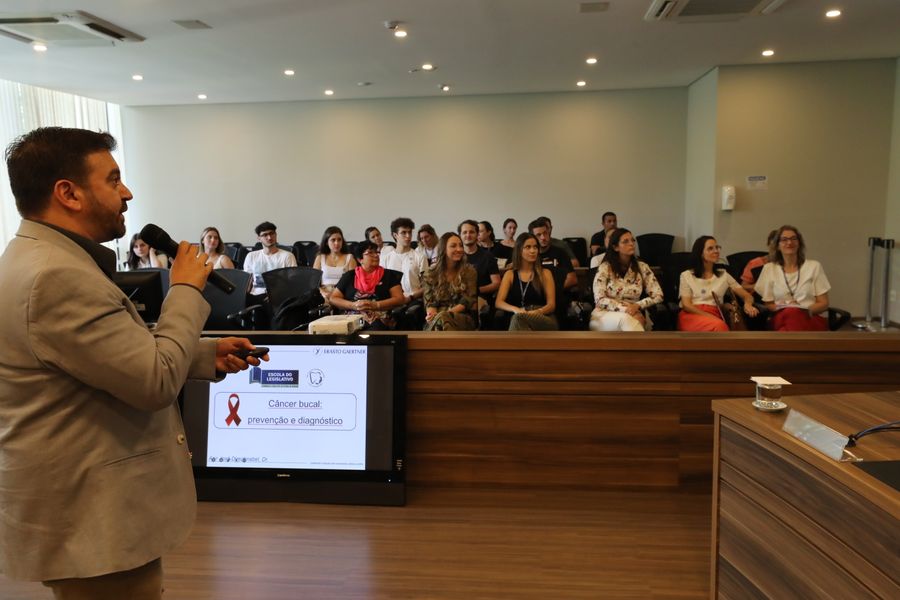 escola legislativo palestra cancer bucal