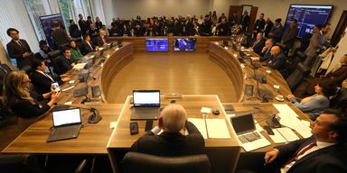 CCJ recomenda manutenção da perda de mandato do deputado Renato Freitas (PT), mas pedido de vista adia decisão
