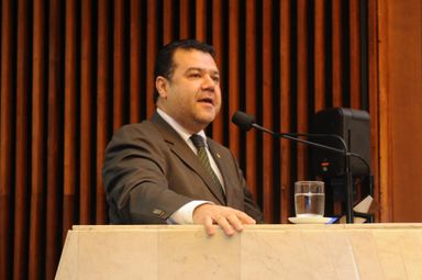 Aquisição de produtos pela Assembleia é sempre precedida de licitação, com transparência e nos termos da lei
