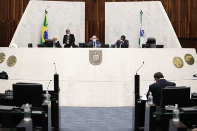 Segue para sanção proposta que normatiza a aplicação de dose complementar da vacina contra a Covid-19