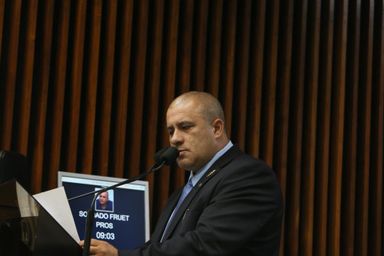 Soldado Fruet apresenta PEC que assegura melhores condições aos policiais