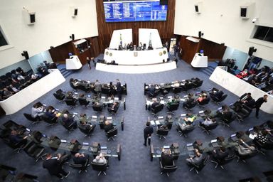 Parlamento retoma as atividades no dia 5 de fevereiro