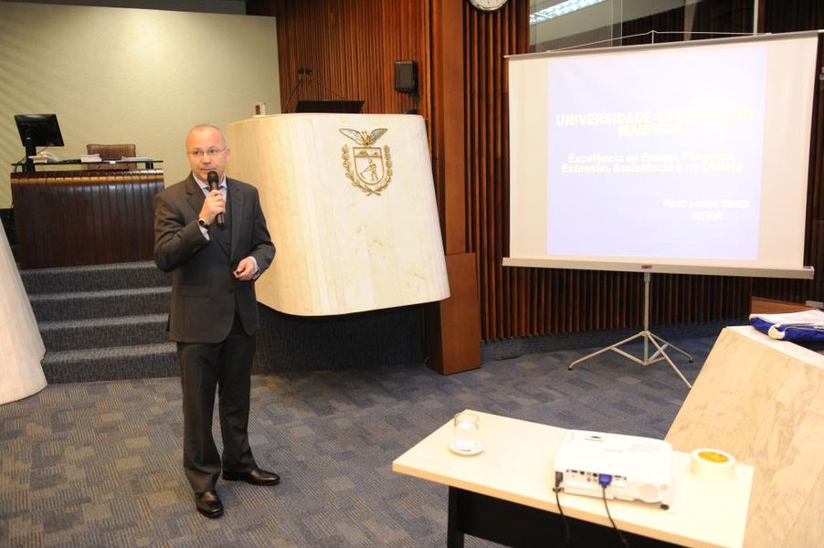 Reitor da UEM