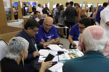 Deputados estaduais marcam presença em Encontro de Prefeitos e reforçam parceria com gestores municipais