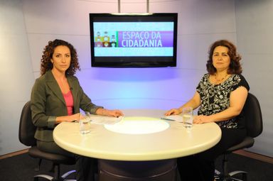Promotora analisa audiências públicas como instrumento de participação social no programa "Espaço da Cidadania"