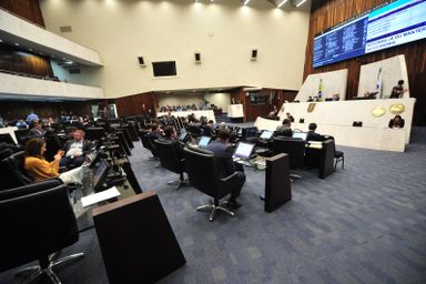 Segue para sanção projeto que obriga a emissão do atestado médico digital